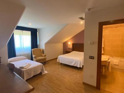 Hotel Cristina Siero 10 Hotel Cristina Siero 10