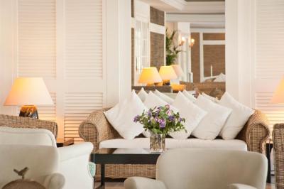 Augusta Club Hotel 6 Augusta Club Hotel 6