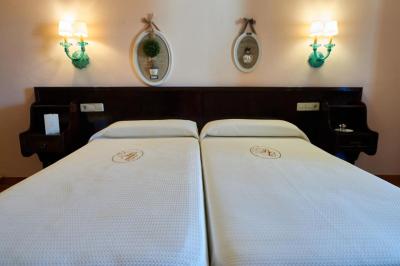 Hotel Bahia Paguera 8 Hotel Bahia Paguera 8