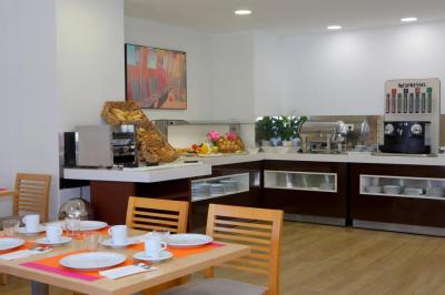 Hotel Apartamentos Pyr Fuengirola 10 Hotel Apartamentos Pyr Fuengirola 10