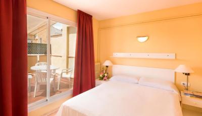 Aparthotel Bertrán 10 Aparthotel Bertrán 10
