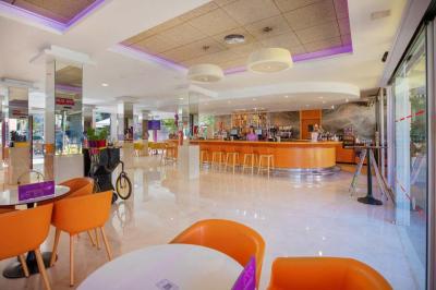 Hotel Servigroup Pueblo Benidorm 6 Hotel Servigroup Pueblo Benidorm 6
