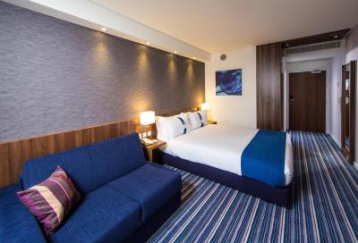Holiday Inn Express Lisbon Alfragide by IHG 6 Holiday Inn Express Lisbon Alfragide by IHG 6