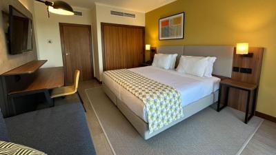 Holiday Inn Algarve Albufeira by IHG 3 Holiday Inn Algarve Albufeira by IHG 3