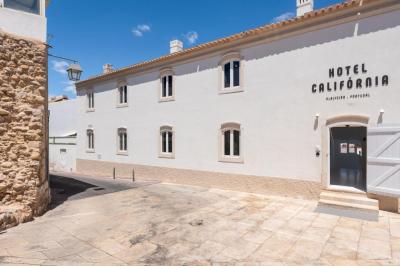hotel califórnia urban beach