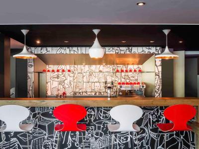 ibis Nantes Centre Gare Sud 9 ibis Nantes Centre Gare Sud 9