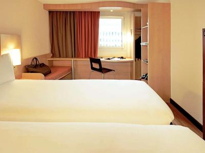 ibis Nantes Centre Gare Sud 2 ibis Nantes Centre Gare Sud 2