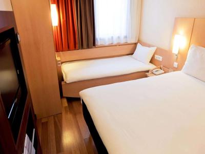 ibis Grenoble Centre Bastille 3 ibis Grenoble Centre Bastille 3