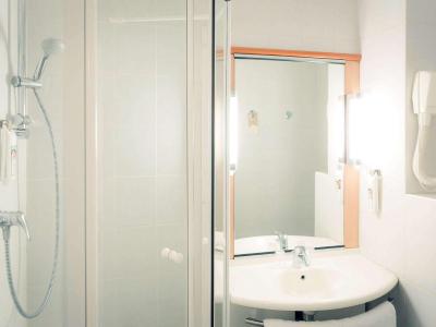 ibis Grenoble Gare Hotel 10 ibis Grenoble Gare Hotel 10