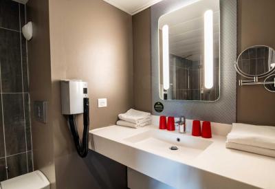 B&B HOTEL Limoges 3 5 B&B HOTEL Limoges 3 5