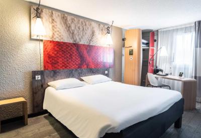 B&B HOTEL Limoges 3 8 B&B HOTEL Limoges 3 8