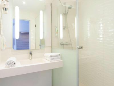 ibis Styles La Rochelle Centre 3 ibis Styles La Rochelle Centre 3