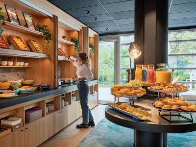 Novotel Suites Paris CDG Airport Villepinte 2 Novotel Suites Paris CDG Airport Villepinte 2