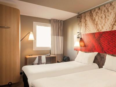 ibis Orleans Centre Gare 8 ibis Orleans Centre Gare 8