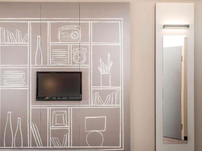 ibis Orleans Centre Gare 7 ibis Orleans Centre Gare 7