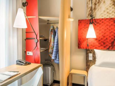ibis Orleans Centre Gare 3 ibis Orleans Centre Gare 3