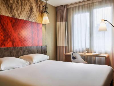 ibis Bordeaux Centre Bastide 8 ibis Bordeaux Centre Bastide 8