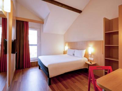 ibis Annecy Centre Vieille Ville 10 ibis Annecy Centre Vieille Ville 10