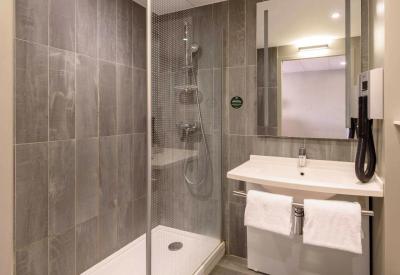 B&B HOTEL Toulouse Université 5 B&B HOTEL Toulouse Université 5