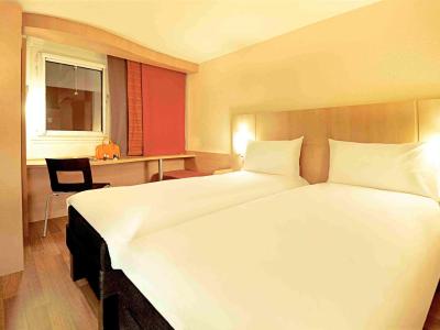 ibis Marseille Centre Gare Saint Charles 2 ibis Marseille Centre Gare Saint Charles 2