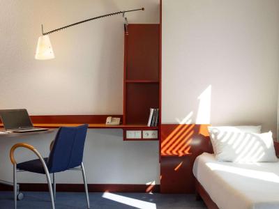 Novotel Suites Marseille Centre Euromed 6 Novotel Suites Marseille Centre Euromed 6