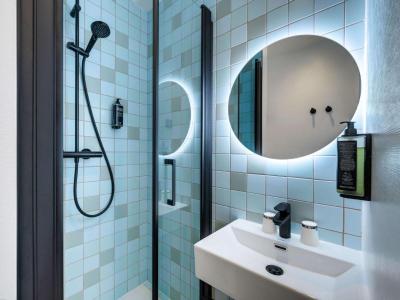 ibis Styles Paris Cadet Lafayette 2 ibis Styles Paris Cadet Lafayette 2