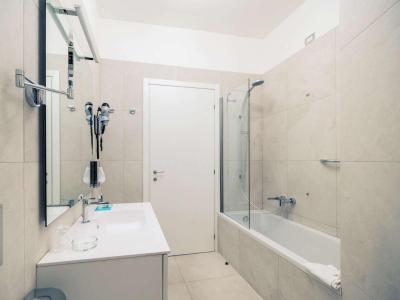 Hotel Mercure Milano Solari 3 Hotel Mercure Milano Solari 3