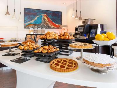 Mercure Napoli Centro Angioino Hotel 2 Mercure Napoli Centro Angioino Hotel 2