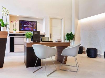 Mercure Napoli Centro Angioino Hotel 10 Mercure Napoli Centro Angioino Hotel 10