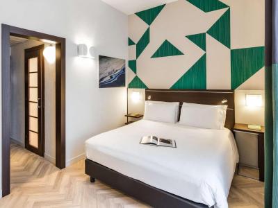 Mercure Napoli Centro Angioino Hotel 5 Mercure Napoli Centro Angioino Hotel 5