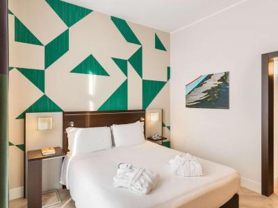 Mercure Napoli Centro Angioino Hotel 4 Mercure Napoli Centro Angioino Hotel 4