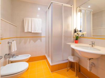 Ibis Styles Napoli Garibaldi Hotel 7 Ibis Styles Napoli Garibaldi Hotel 7