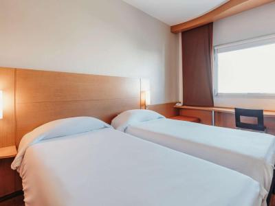 Ibis Tanger City Center 7 Ibis Tanger City Center 7