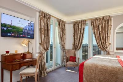 Hôtel Regina Louvre Paris 6 Hôtel Regina Louvre Paris 6