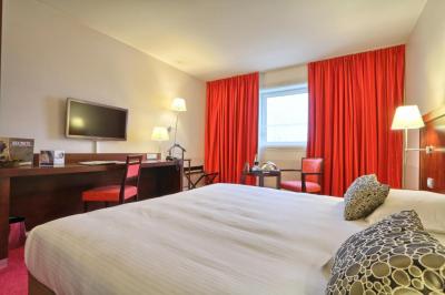 Golden Tulip Paris CDG Airport Hotel 7 Golden Tulip Paris CDG Airport Hotel 7