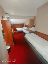 Kyriad Nîmes Ouest A9 7 Kyriad Nîmes Ouest A9 7