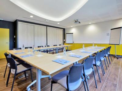 Kyriad Prestige Pau – Palais des Sports 5 Kyriad Prestige Pau – Palais des Sports 5