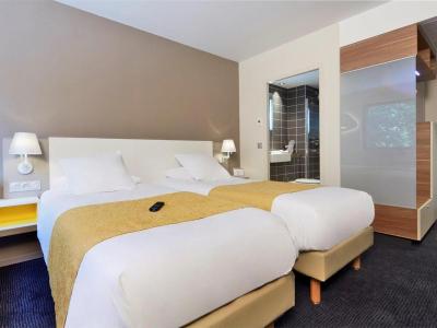 Kyriad Prestige Pau – Palais des Sports 3 Kyriad Prestige Pau – Palais des Sports 3