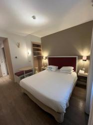 Kyriad Paris 18 6 Kyriad Paris 18 6