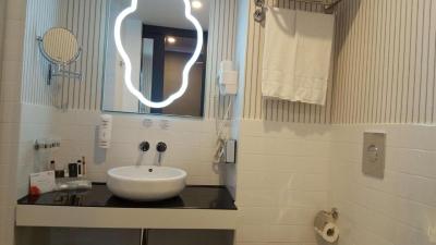 Best Western Premier CHC Airport Hotel 2 Best Western Premier CHC Airport Hotel 2