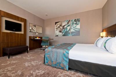 Holiday Inn Nice by IHG 8 Holiday Inn Nice by IHG 8