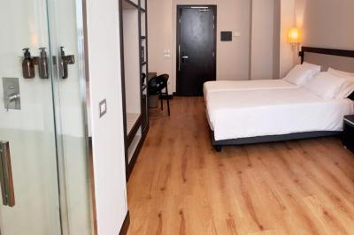 hotel leonardo da vinci florence reviews