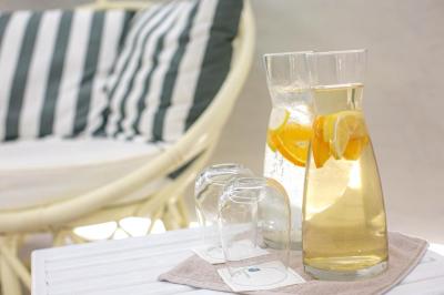 Acroterra Rosa Luxury Suites & Spa 2 Acroterra Rosa Luxury Suites & Spa 2