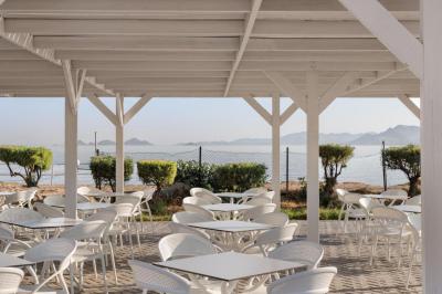 White Olive Marine Aquapark 7 White Olive Marine Aquapark 7