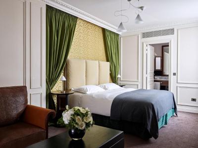 La Tremoille Paris Hotel 4 La Tremoille Paris Hotel 4