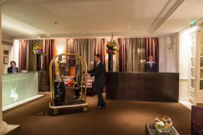 La Tremoille Paris Hotel 9 La Tremoille Paris Hotel 9
