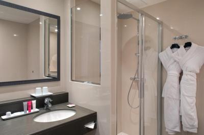 Le Littré Hotel Paris 4 Le Littré Hotel Paris 4
