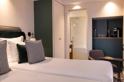 Hotel Chavanel Paris 8 Hotel Chavanel Paris 8