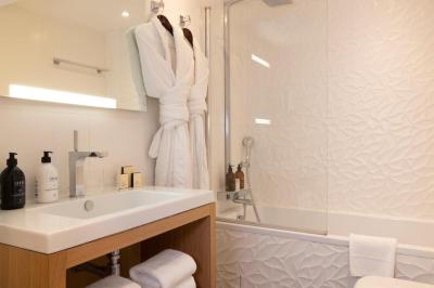 Hotel Chavanel Paris 6 Hotel Chavanel Paris 6