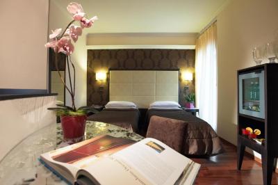 Hotel Touring Bologna - Bologna - Hotel WebSite